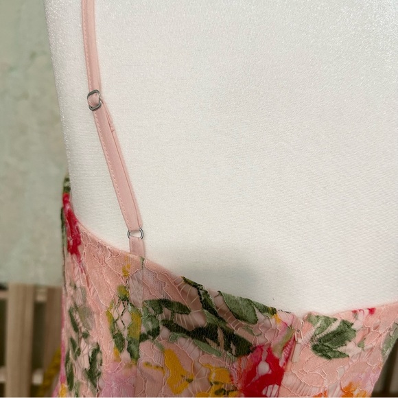 NWT David Bridal - Spring Floral Pattern A Line Lace Mini Dress Women Sz 2 - Picture 7 of 13